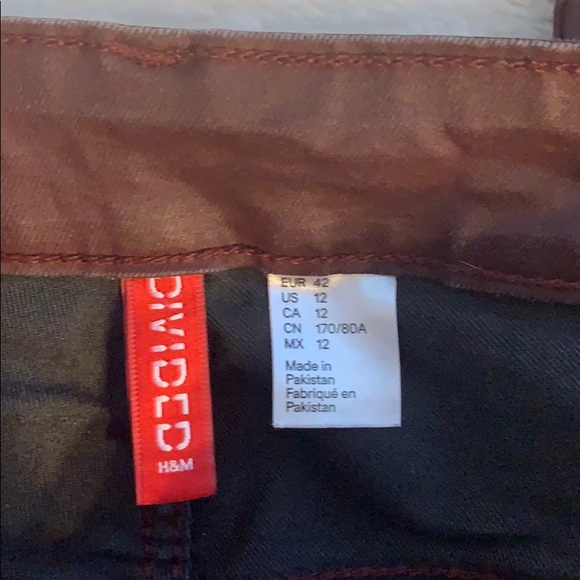 NWOT H&M Red Vinyl Skinny Jeans - Picture 4 of 6